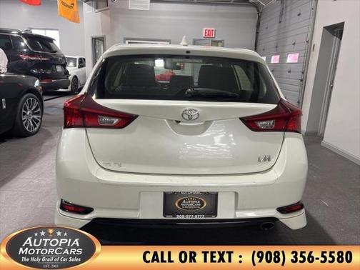 2017 Toyota Corolla iM Base