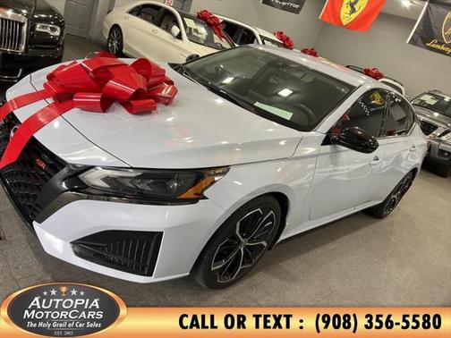 2023 Nissan Altima SR FWD