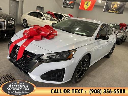 2023 Nissan Altima SR FWD