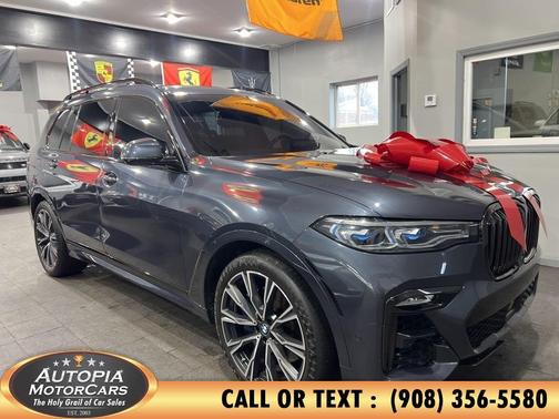 Arctic Grey Metallic 2021 BMW X7 M50i