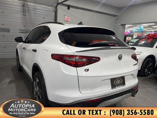 2018 Alfa Romeo Stelvio Sport