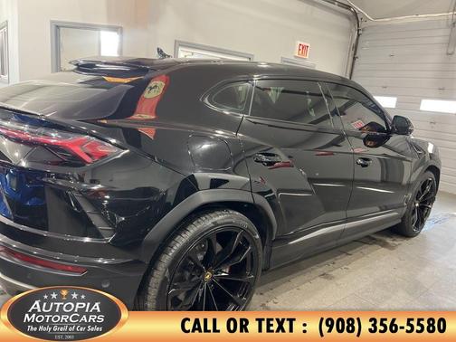 2020 Lamborghini Urus AWD