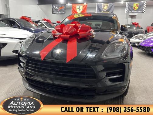 2020 Porsche Macan BASE