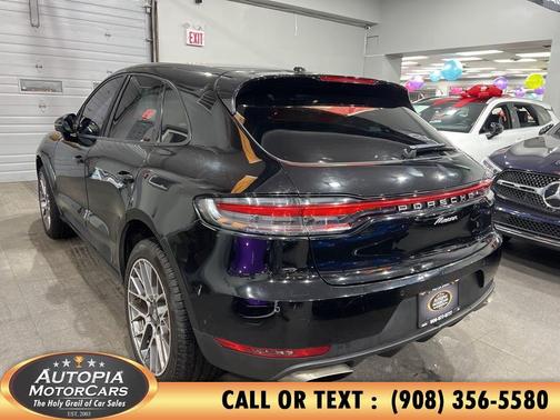 2020 Porsche Macan BASE