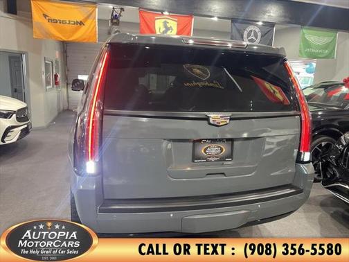 2017 Cadillac Escalade Luxury