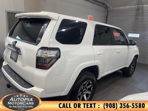 2024 Toyota 4Runner TRD Off Road