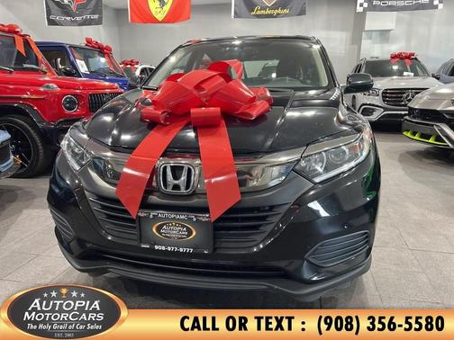 Crystal Black Pearl 2021 Honda HR-V LX