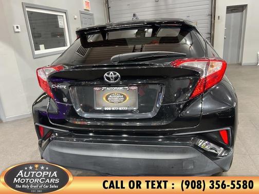 2020 Toyota C-HR LE