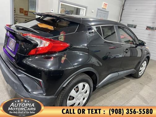 2020 Toyota C-HR LE