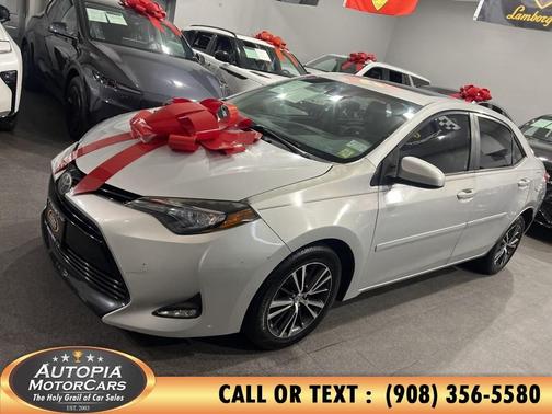 Classic Silver Metallic 2017 Toyota Corolla LE