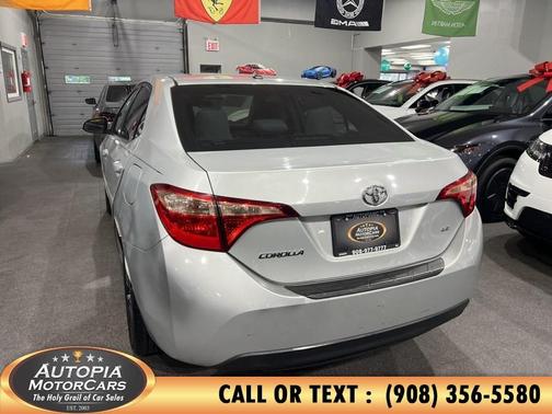 Classic Silver Metallic 2017 Toyota Corolla LE