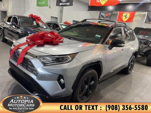 2020 Toyota RAV4 Hybrid SE