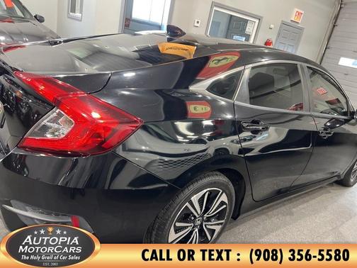 Crystal Black Pearl 2018 Honda Civic EX-T