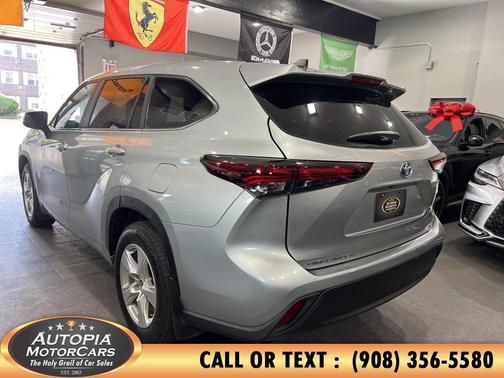 2024 Toyota Highlander Hybrid LE