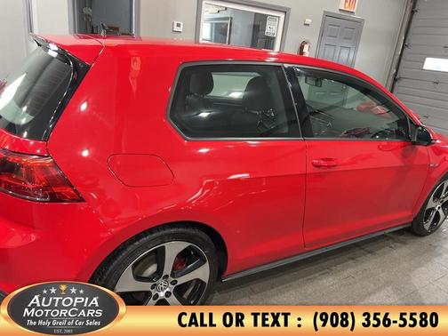 2017 Volkswagen Golf GTI 2.0T S 4-Door