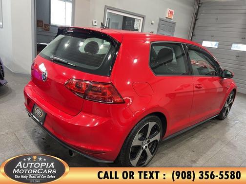 2017 Volkswagen Golf GTI 2.0T S 4-Door