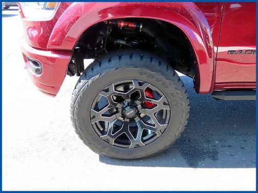 Delmonico Red Pearlcoat 2022 RAM 1500 Laramie