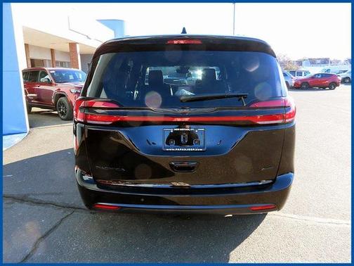 2026 Chrysler Pacifica L