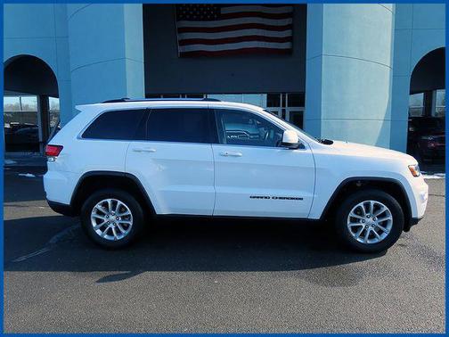 2021 Jeep Grand Cherokee Laredo