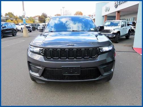 2022 Jeep Grand Cherokee Altitude