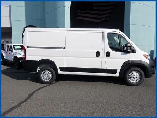 2026 RAM ProMaster 1500 Low Roof