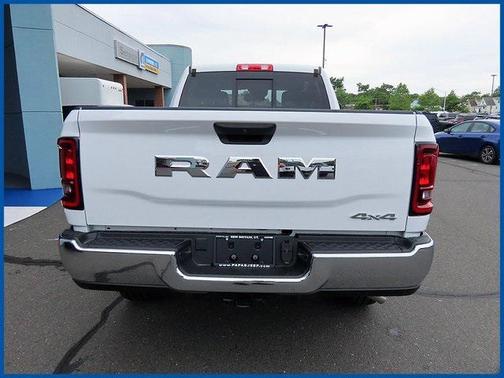 2025 RAM 2500 Tradesman Crew Cab 4x4 6'4' Box