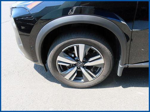 Super Black 2023 Nissan Rogue Platinum