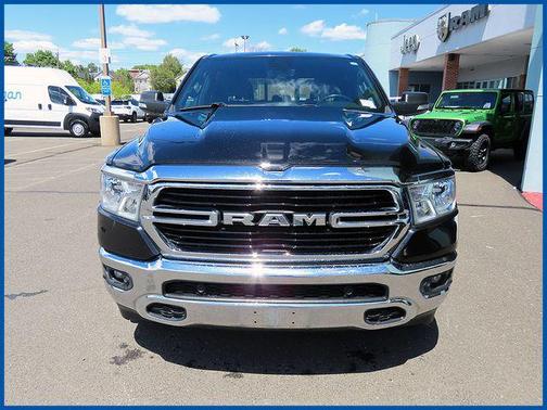 Diamond Black Crystal Pearlcoat 2019 RAM 1500 Big Horn