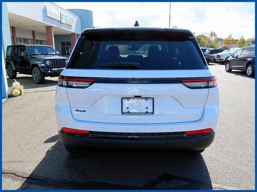2025 Jeep Grand Cherokee Altitude