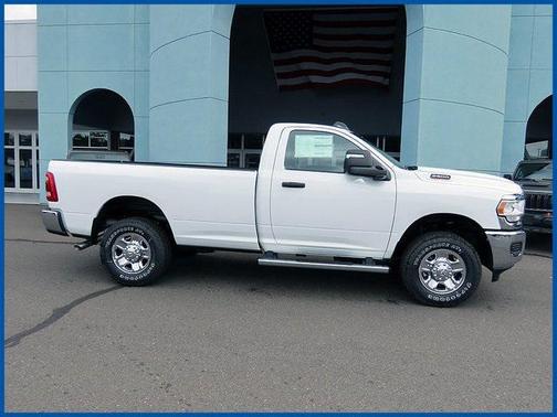 2024 RAM 2500 Tradesman Regular Cab 4x4 8' Box