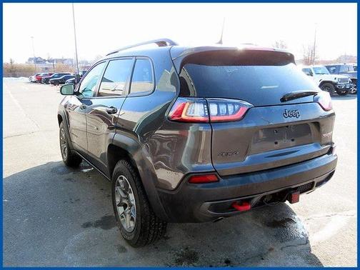 2022 Jeep Cherokee Trailhawk