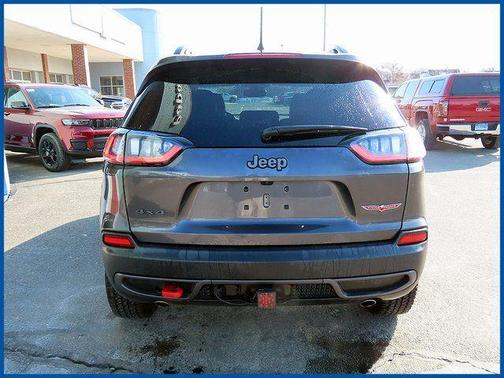 2022 Jeep Cherokee Trailhawk