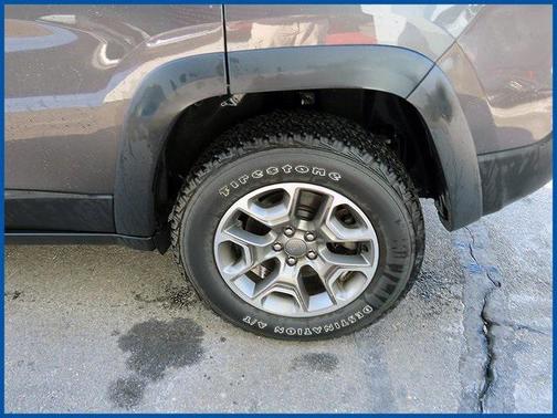 2022 Jeep Cherokee Trailhawk