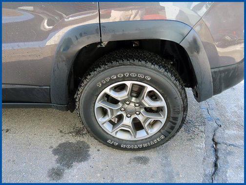 2022 Jeep Cherokee Trailhawk