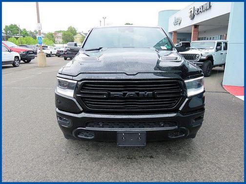 Diamond Black Crystal Pearlcoat 2023 RAM 1500 Laramie