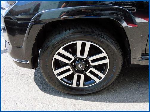 Midnight Black Metallic 2019 Toyota 4Runner Limited