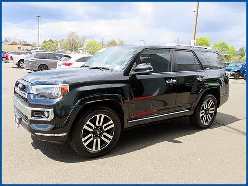 Midnight Black Metallic 2019 Toyota 4Runner Limited