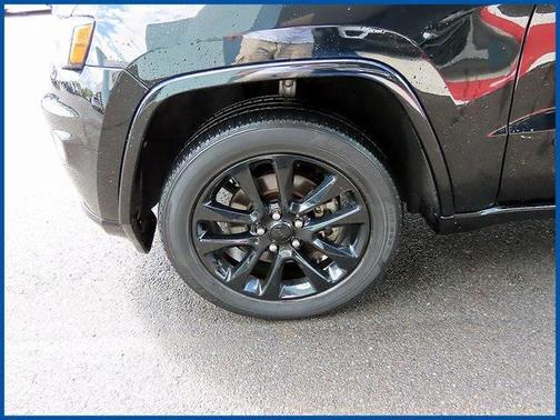 2022 Jeep Grand Cherokee Laredo