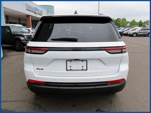 2025 Jeep Grand Cherokee Altitude