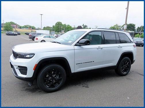 2025 Jeep Grand Cherokee Altitude