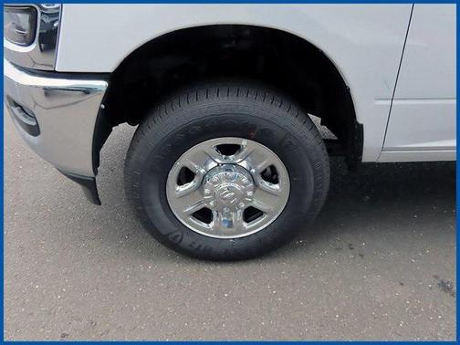 2025 RAM 2500 Tradesman Crew Cab 4x4 8' Box