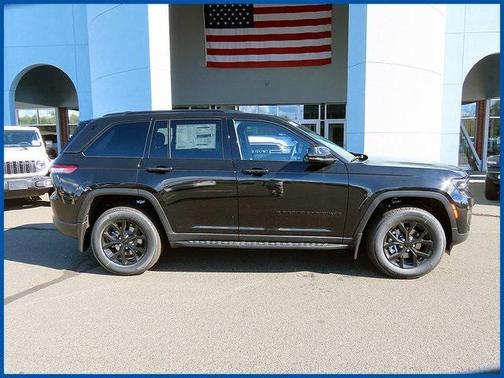 2025 Jeep Grand Cherokee Altitude