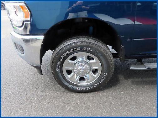 Patriot Blue Pearlcoat 2024 RAM 2500 Tradesman Crew Cab 4x4 6'4' Box