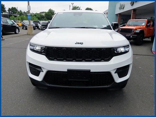 2025 Jeep Grand Cherokee Altitude