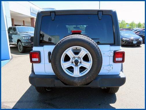 2022 Jeep Wrangler Unlimited Sport