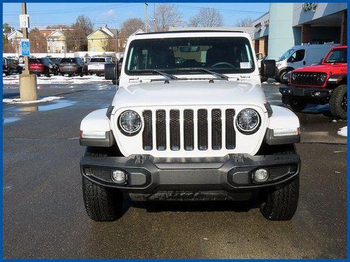 2023 Jeep Wrangler 4-Door Sahara Altitude 4x4