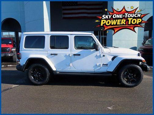 2023 Jeep Wrangler 4-Door Sahara Altitude 4x4