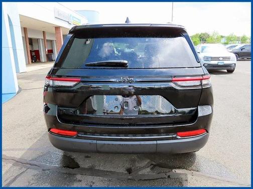 2024 Jeep Grand Cherokee Altitude