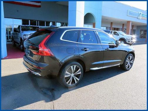 2022 Volvo XC60 B6 Inscription