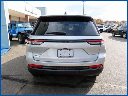 2025 Jeep Grand Cherokee Altitude